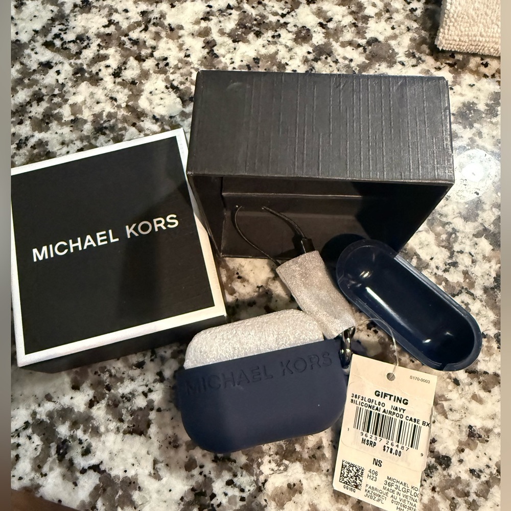 Michael Kors Dark Blue AirPods Case